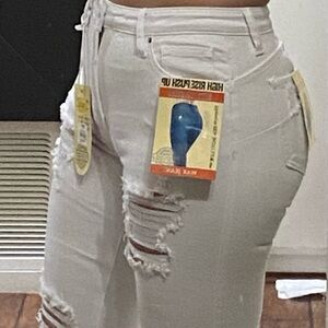 Jeans white pants butt 🍑